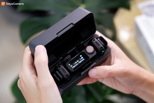 DJI Mic 3 (2TX+1RX+Charging Case)có thời gian sử dụng lên đến 28 tiếng