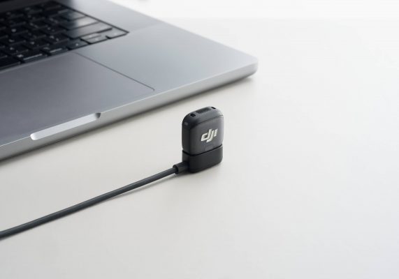 DJI Mic 3 Transmitter có thời gian sử dụng lên đến 8 tiếng
