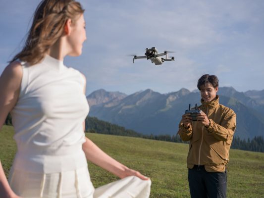 Gimbal xoay 225° trên DJI Mini 5 Pro Fly More Combo Plus (DJI RC 2)